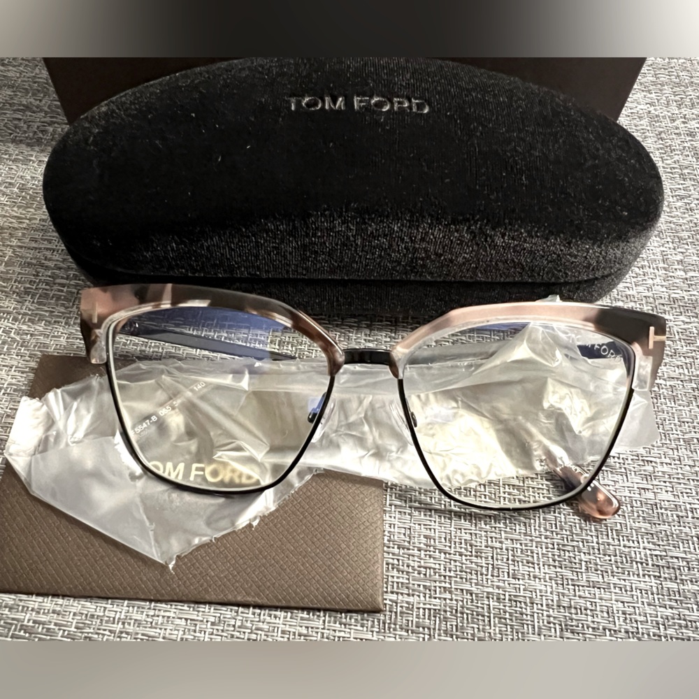 Tom Ford TF5547-B blue blocker glasses NEW!!!